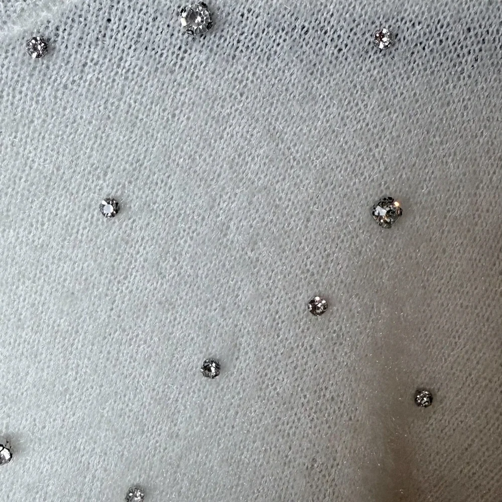 Cato‎ Size Medium True White Bedazzled Sweater (D)